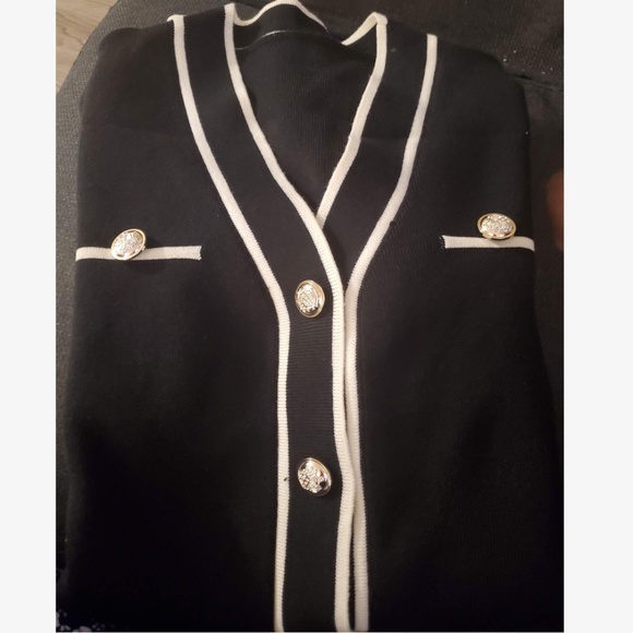 Black Knit Belted Dress Long Sleeve, Button Through Contrast White Piping Trim - Picture 10 of 11